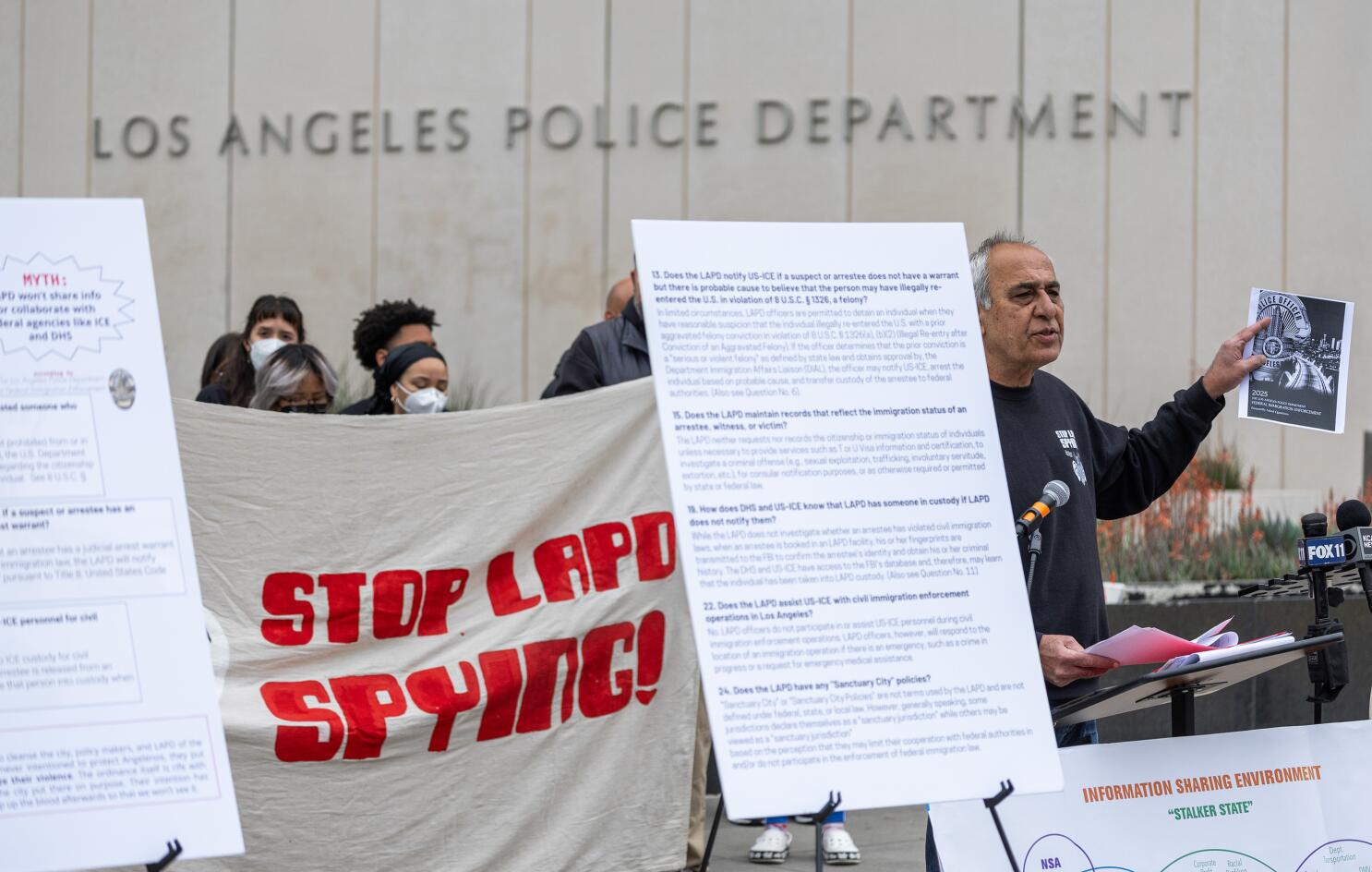 California Democrats’ ICE Tracker Plan Sparks Federal Outcry Over Officer Safety