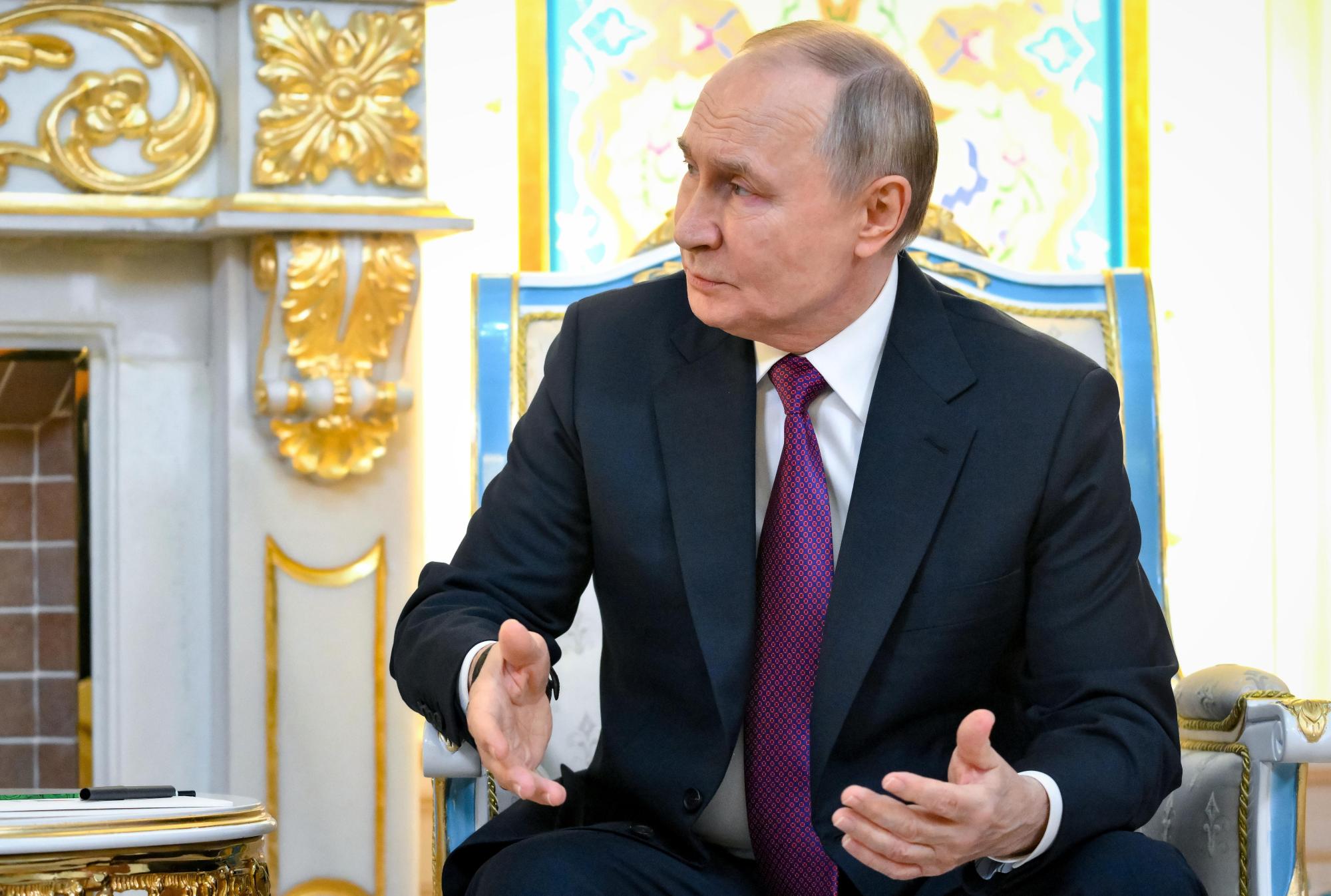 Putin Holds Talks with Azerbaijani Leader in Tajikistan