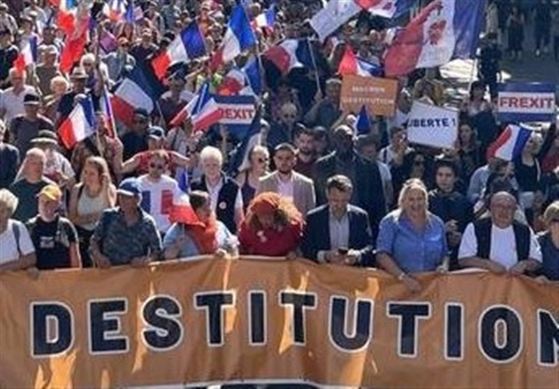 Parisians Demand Macron’s Resignation as Protests Erupt Over EU and NATO Stance