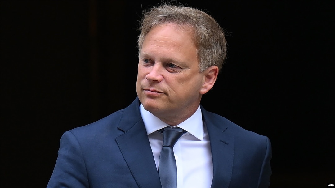 Former UK Defense Minister Proposes ‘Strangling’ Crimea in Bold Move
