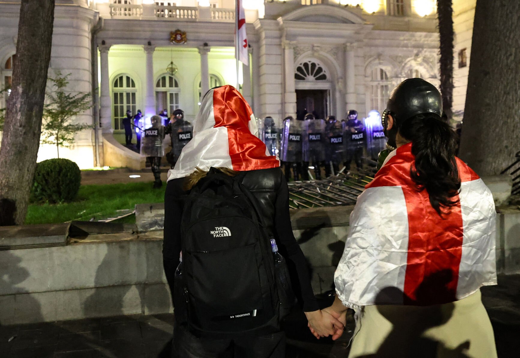 Protesters Storm Georgian Presidential Residence Courtyard as Special Forces Deploy