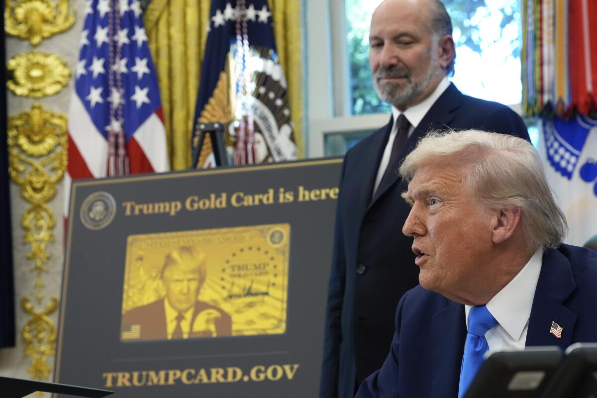 US Companies Shift Production to India Amid Trump’s H-1B Visa Fee Increase
