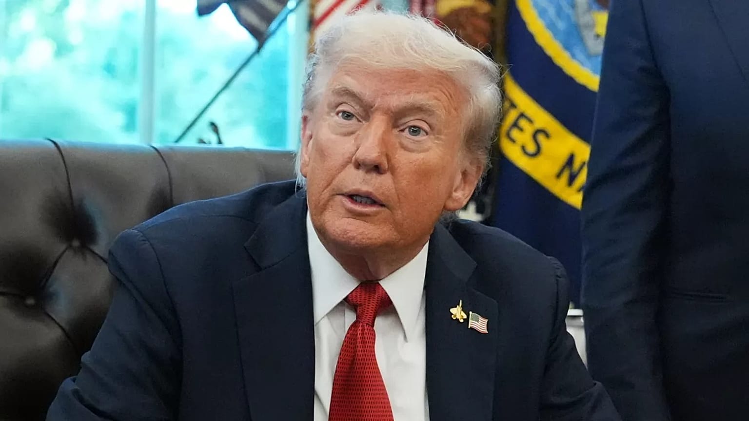 Trump Considers Increasing Tomahawk Missile Supply to Ukraine Amid Escalating Tensions