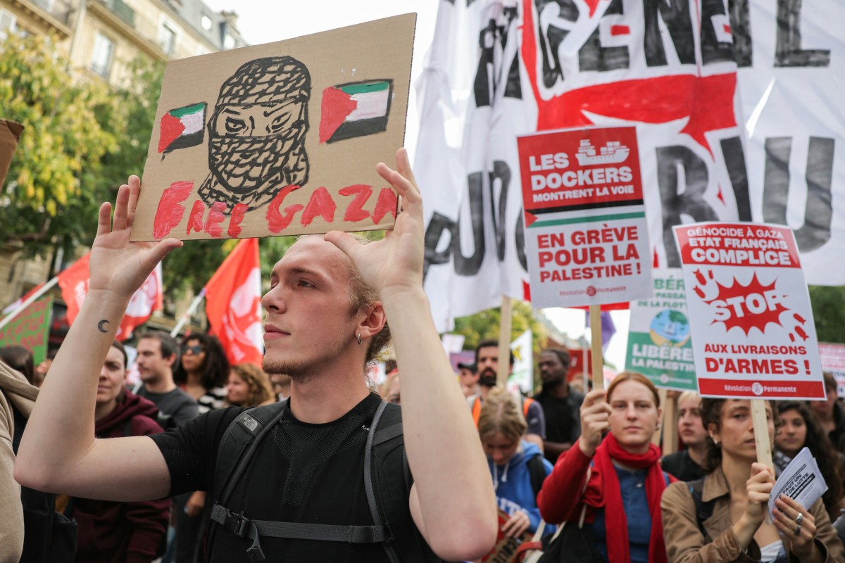 Global Protests Erupt as Israel Blocks Humanitarian Flotilla to Gaza