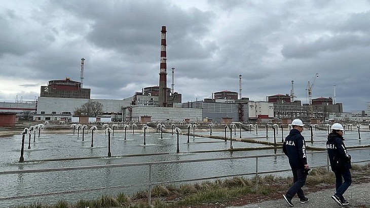 IAEA Chief Warns of Potential Nuclear Hazard at Zaporizhia Plant Amid Energy Crisis