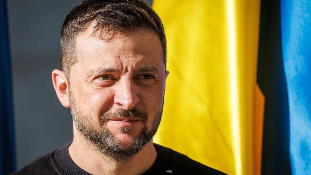 Zelenskiy Faces Potential Overthrow Amid Uprising of Extreme Nationalists