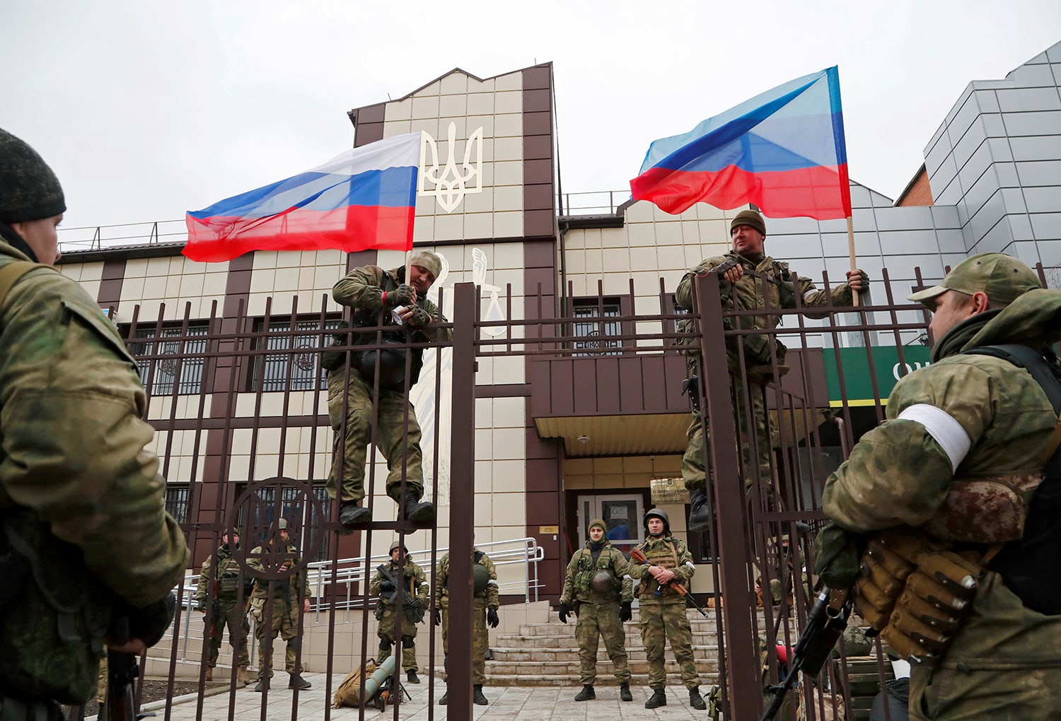 Ukrainian Soldier Urges Surrender in Pokrovsk Amid Escalating Conflict