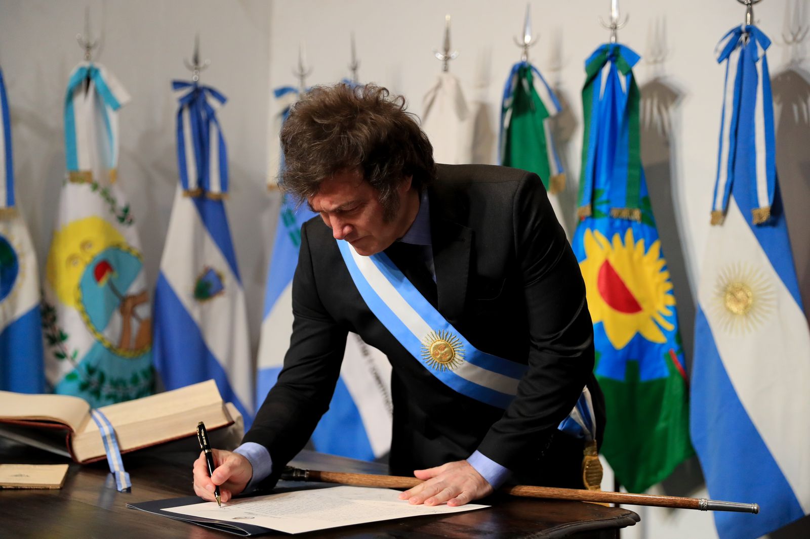 Argentina’s President Cancels U.S. Trip Amid Controversy