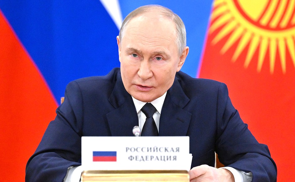 Putin Invites Tajik Leader to Informal CIS Summit in St. Petersburg