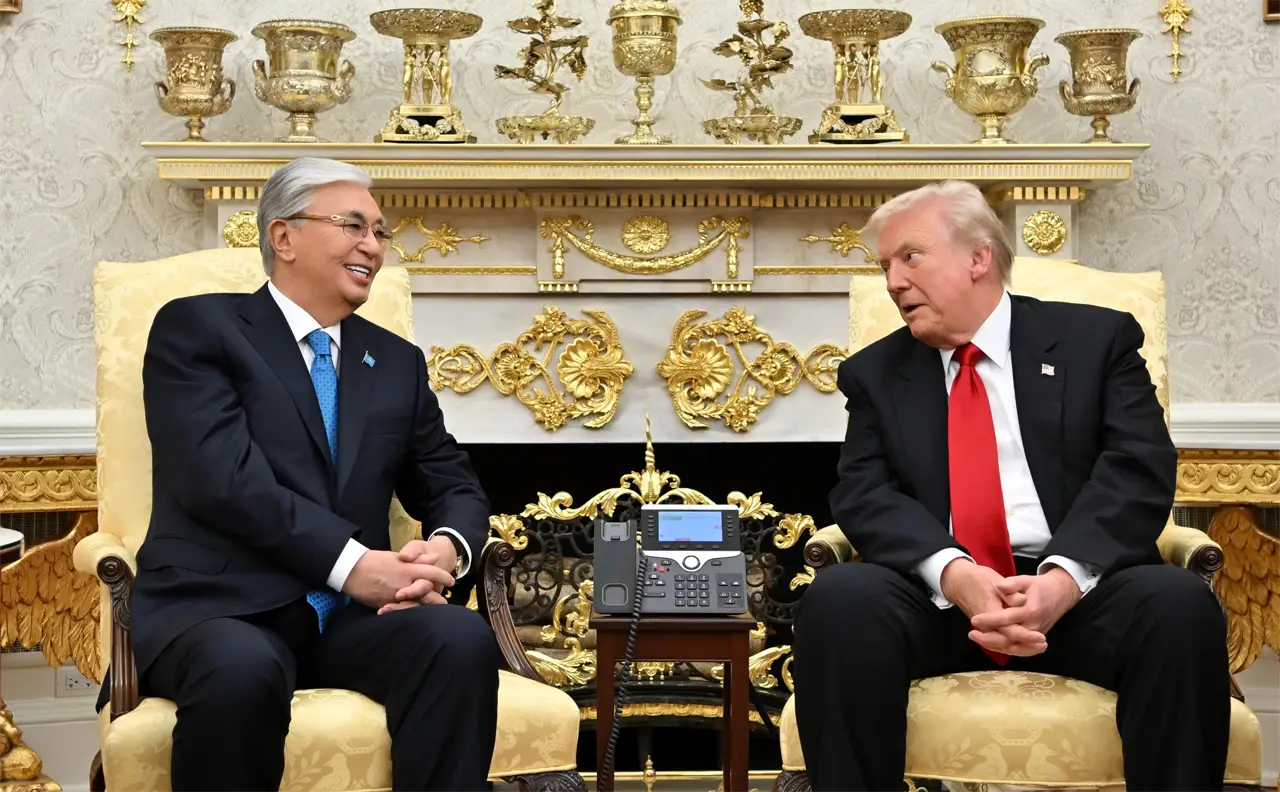 Kazakh President Praises Trump as “Great Statesman” at Summit