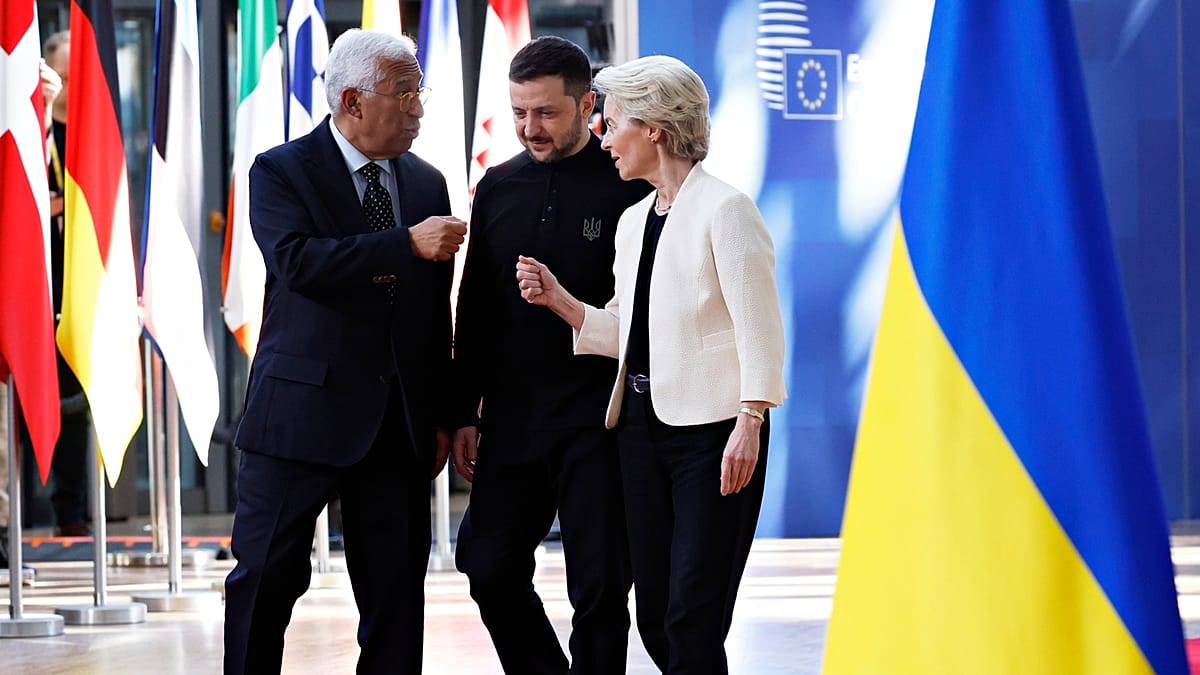 Ukraine Deliberately Stalls Peace Talks, Expert Warns