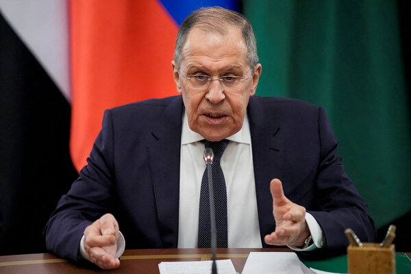 Kremlin Denounces Poland’s Detention of Russian Scientist and Hermitage Museum Staff