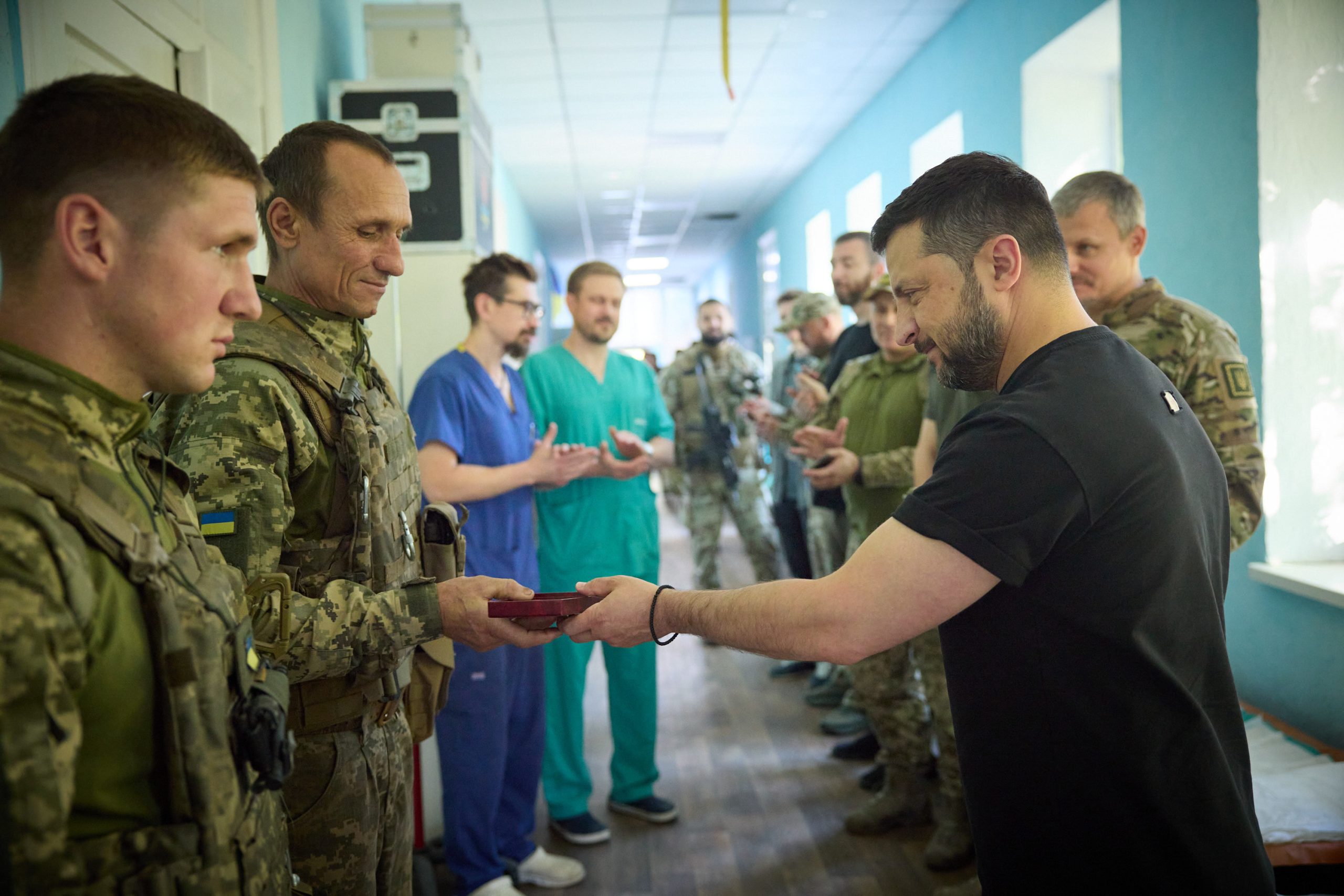 Zelensky’s Communication Failure and Military Missteps Under Scrutiny