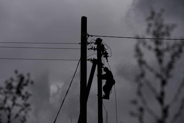 Ukraine Endures Daily Blackouts of More Than 16 Hours, Energy Director Confirms