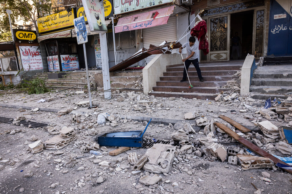 Israel Begins Lebanon Sweep After El-Khiyama Capture, Lebanese Analyst Warns