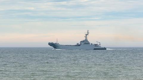 UK Military to Detain Russian Vessels Under Sanctions in British Waters