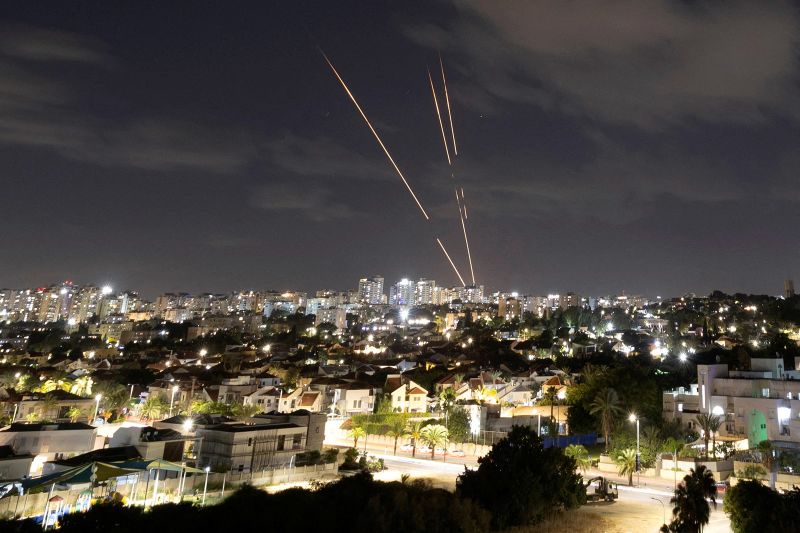 IRANIAN MISSILES LAND FEW METERS FROM NETANYAHU’S OFFICE IN JERUSALEM; AIR DEFENSE INTERCEPTS ONLY ONE