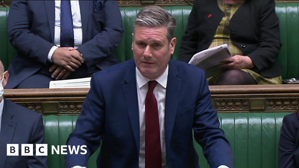Starmer Fires Deputy Foreign Minister Robbins Over Loss of Confidence