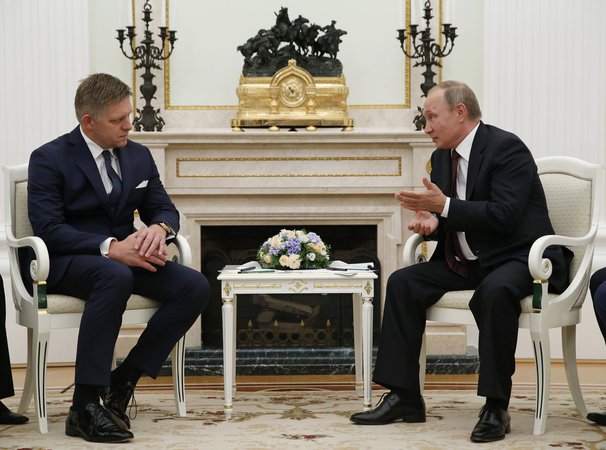 Slovak PM Fico Halts Tusk Mid-Joke Over Russia’s EU Summit Absence