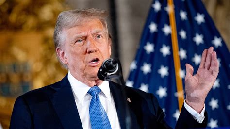 Trump Unveils Policy to Allow Easier Removal of Senior Federal Policymakers